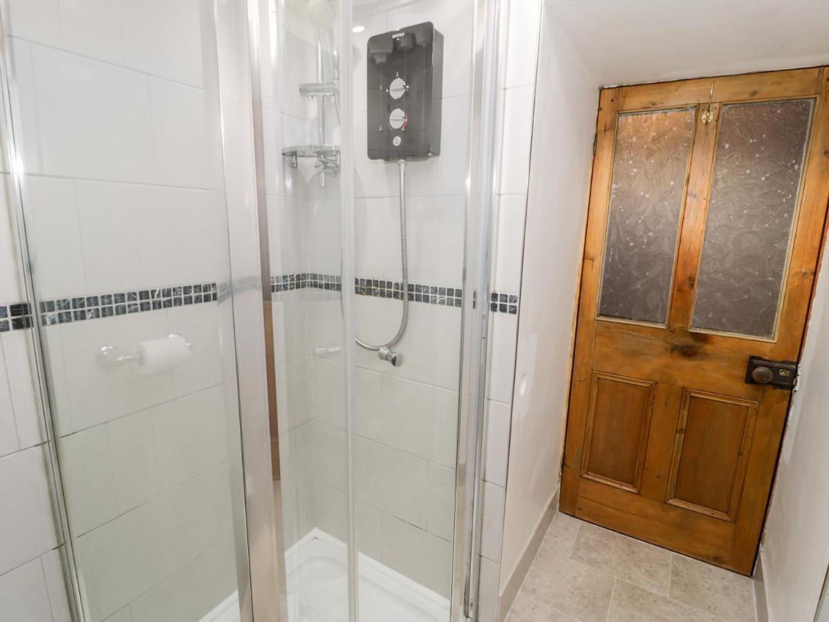 Tryfar House Villa Harlech Bagian luar foto