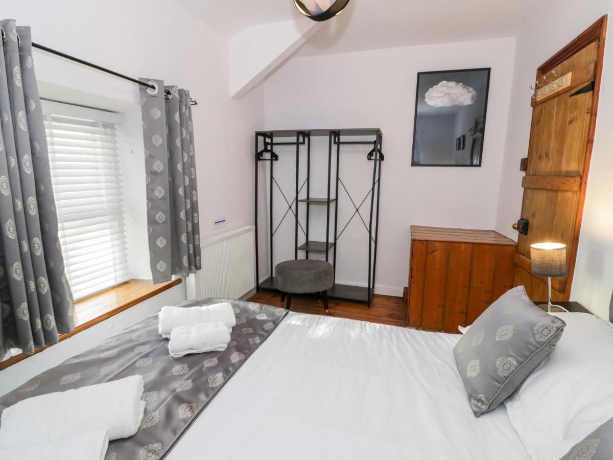 Tryfar House Villa Harlech Bagian luar foto